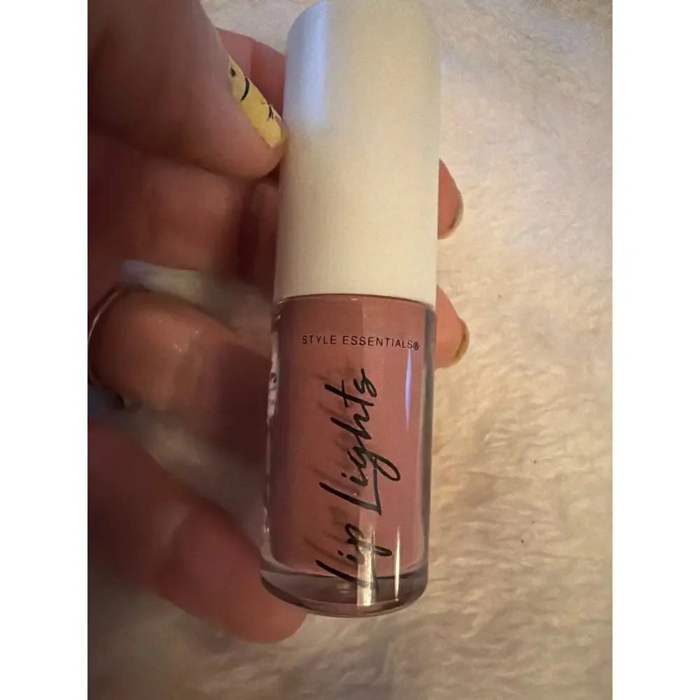 Style Essentials Lip Lights Prismatic Glossy Stain Dusty Rose Pink 4mL New